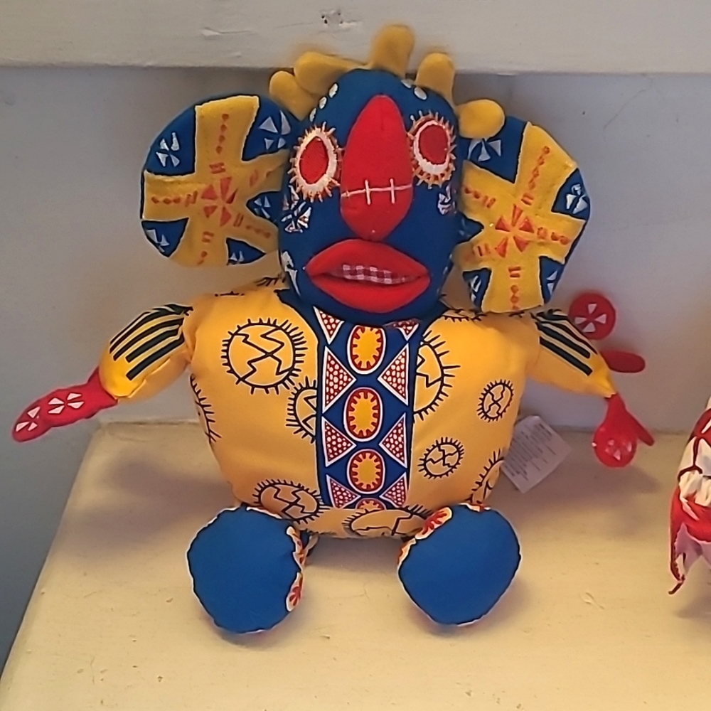 Disney's The Lion King Broadway Musical Complete Trickster Set! - Picture 2 of 7